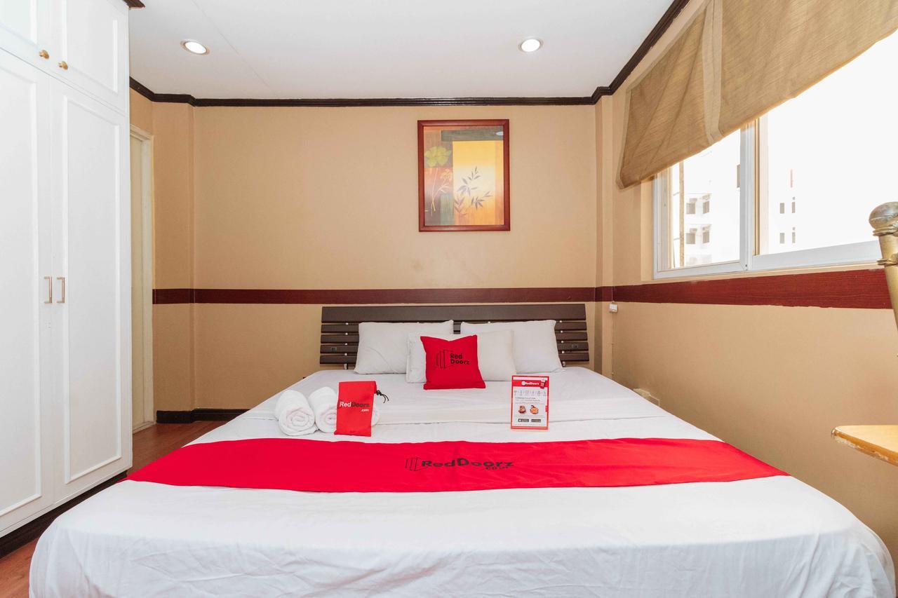 Reddoorz @ Up Village Quezon City Exterior foto